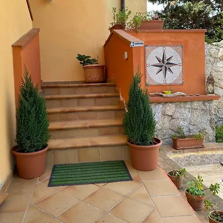 Le Bougainvillea Πανσιόν 3*