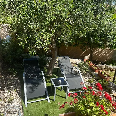 Πανσιόν Le Bougainvillea