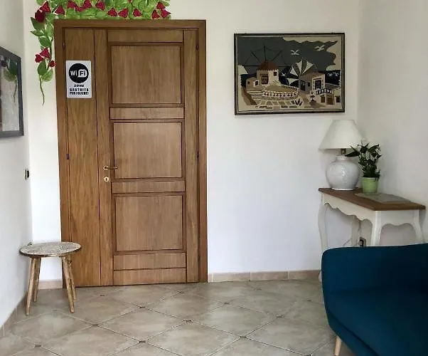 Konukevi Le Bougainvillea La Maddalena (Sassari)