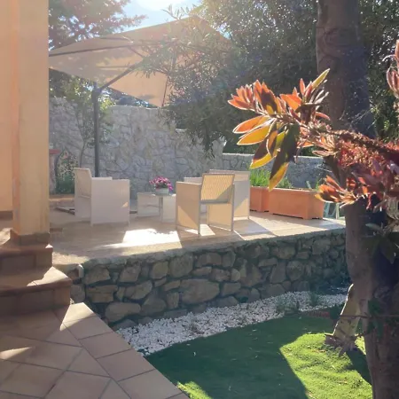 Pensjonat Le Bougainvillea 3*