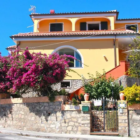 Le Bougainvillea Affittacamere *
