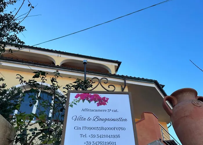 Le Bougainvillea ラ・マッダレーナ