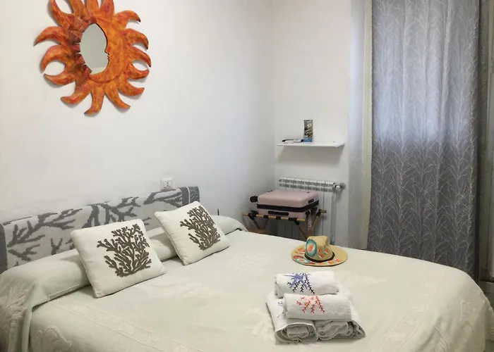 ゲストハウス Le Bougainvillea ラ・マッダレーナ