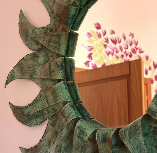 Le Bougainvillea ゲストハウス ラ・マッダレーナ